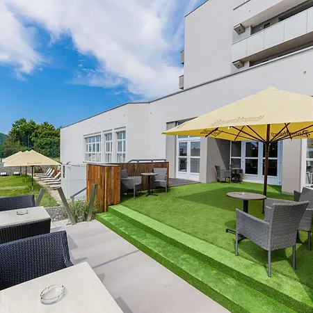 Apartman Sirava ***