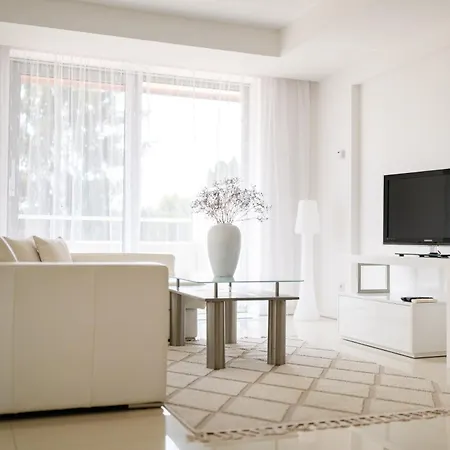 Apartman Sirava *** *