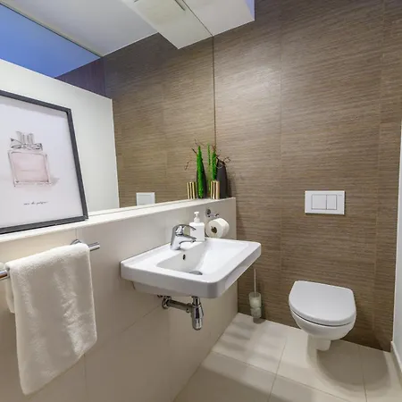 Apartman Sirava *** Ungtavas