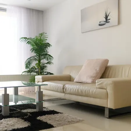 Apartman Sirava ***