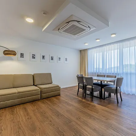 Apartman Sirava *** *